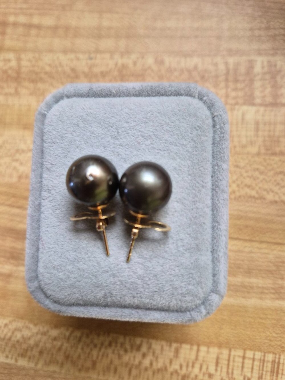 Southsea pearl stud